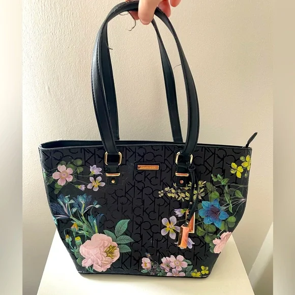 Calvin Klein navy blue floral tote - Picture 2 of 2